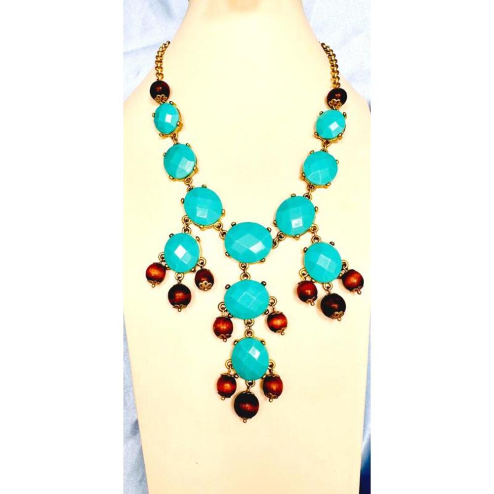 Vintage 1970's Avon Faceted Turquoise Cabochons w/ Wooden Drop Beads Necklace
